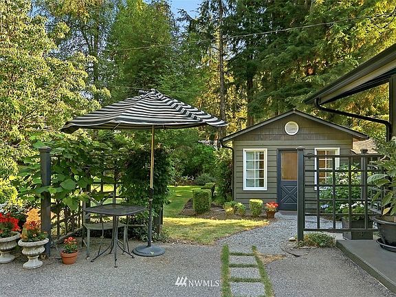 4th image of 10901 325th Ave SE