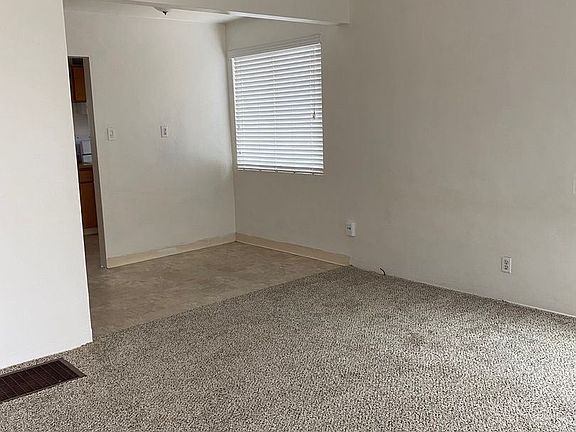 3rd image of 2057 Drescher St