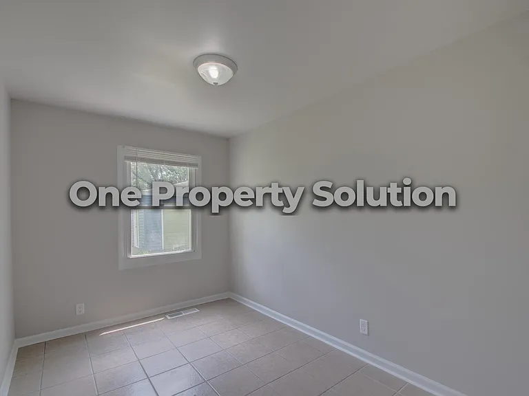 5001 Carolina St — Photo 5