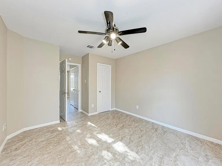 2351 Wright Cir — Photo 9