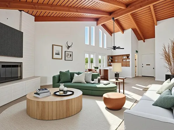 2011 W Katella Ave, Anaheim, CA 92804