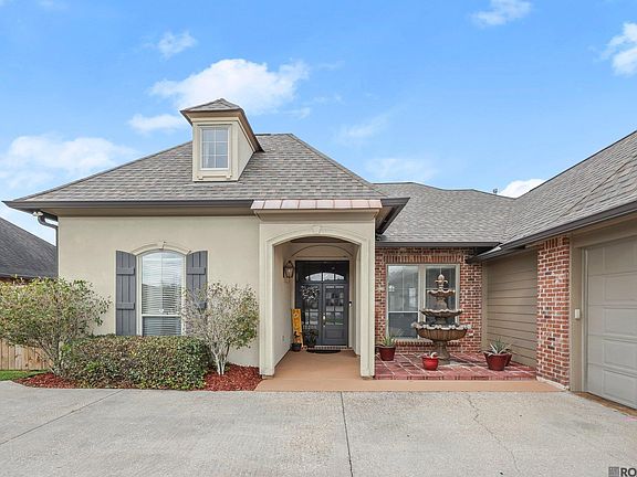 2nd image of 13209 Dutchtown Lakes Dr