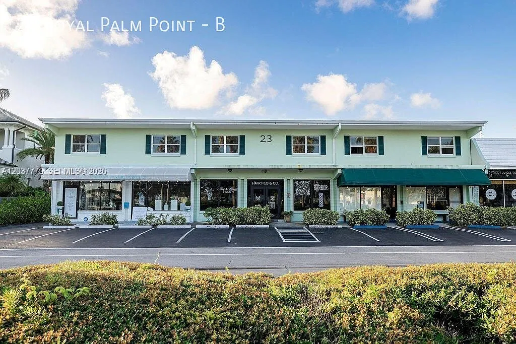 23 Royal Palm Point #B Waterfront — Photo 4