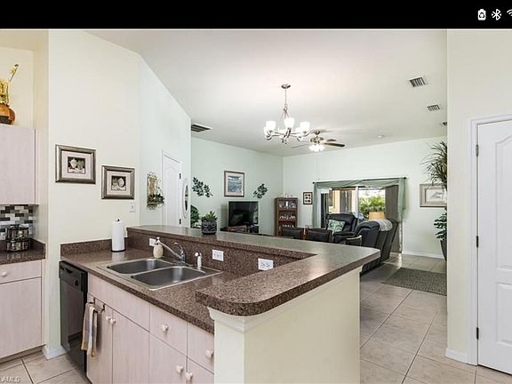 5th image of 1416 SE 24th Ave