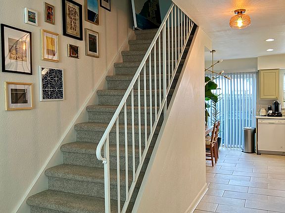 4th image of 15815 E 13th Pl