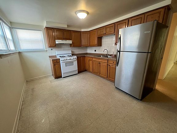 2nd image of 2650 N Harlem Ave #Gw