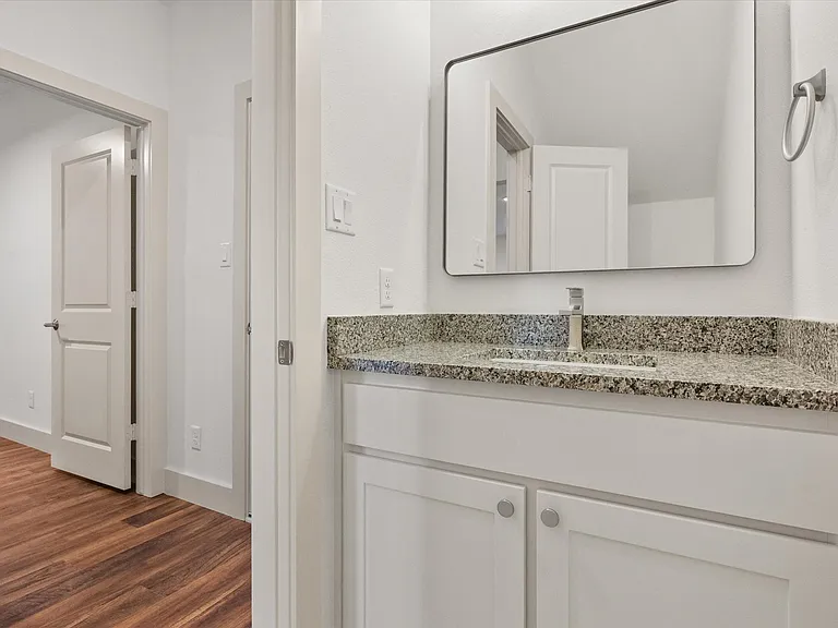 506 E Kimball St #1 — Photo 15