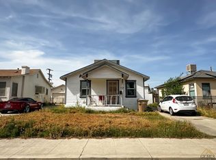 304 Wilson Ave, Bakersfield, CA 93308