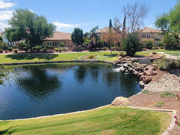 5th image of 841 E CANYON Way