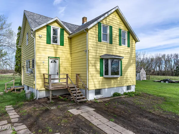 1103 23rd St NE, Emerado, ND 58228