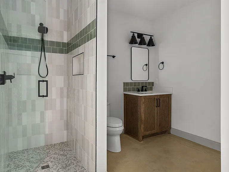 4613 Villa Green Dr — Photo 34
