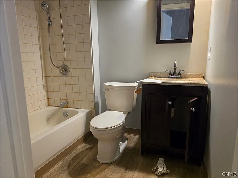 100 Brooklea Dr #6 — Photo 8