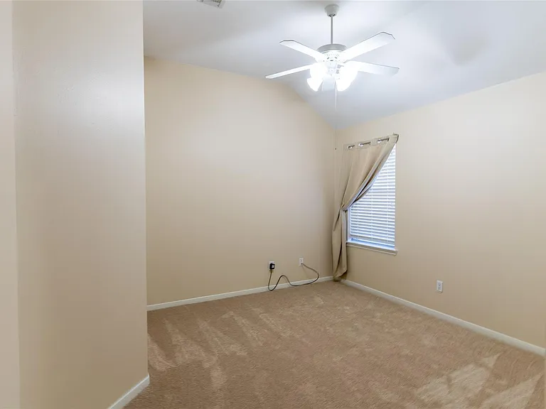 16123 Hitching Post Ct — Photo 18