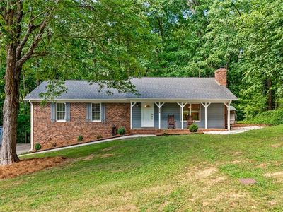 464 Lansdowne Pl, Winston Salem, NC, 27107