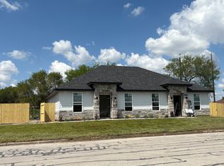 318 W New Hampshire St, Harlingen, TX 78552