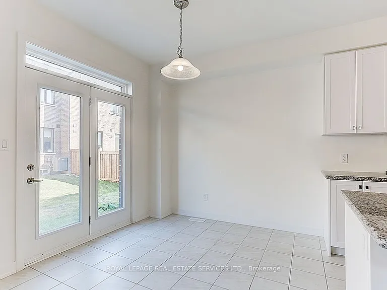 44 Hewison Ave — Photo 17