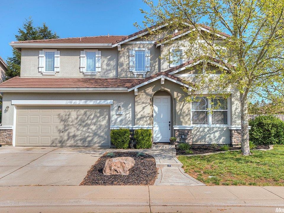 2nd image of 931 Downing Cir