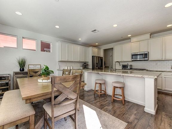 5th image of 3032 Mercato Way