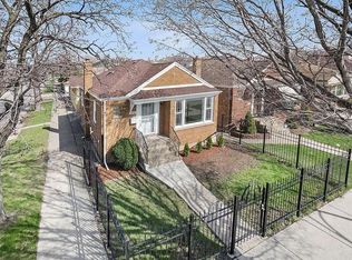 10001 S Rhodes Ave, Chicago, IL 60628