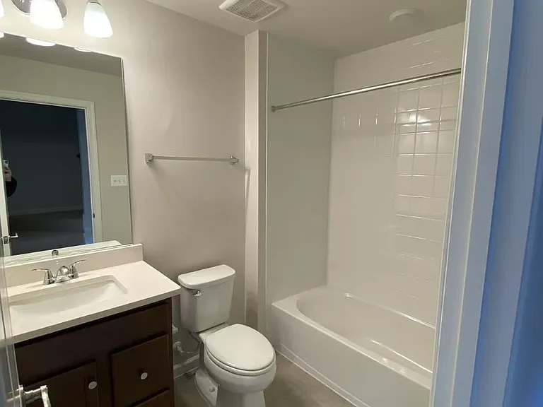 5923 Northwest Dr — Photo 8