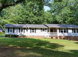 104 Kingswood Ct, Greenwood, SC 29646