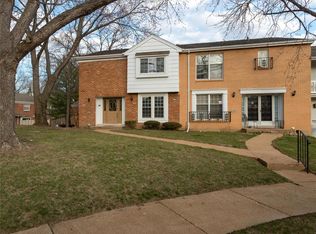 876 Judson Manor Dr, Saint Louis, MO 63141