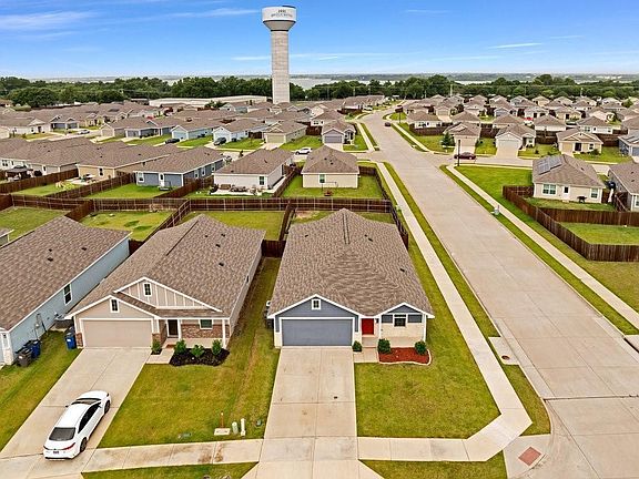 4th image of 5400 Finbrooke Dr