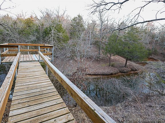 3rd image of 3729 Mountain Park Dr