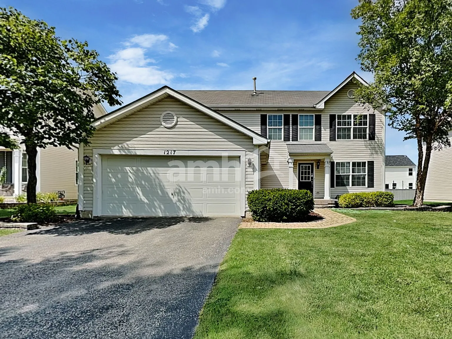 4 bed, 2.5 bath, 2162 sqft, $3,315 — Photo 1
