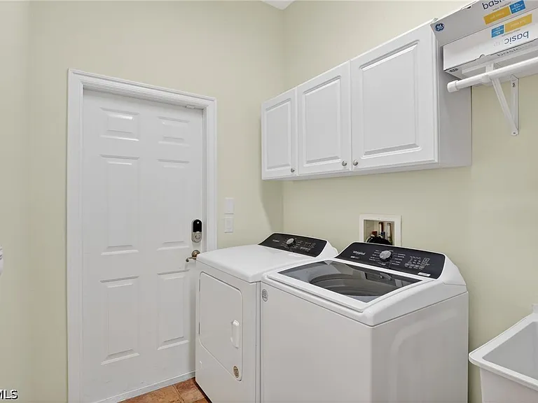11801 Pine Timber Ln — Photo 38