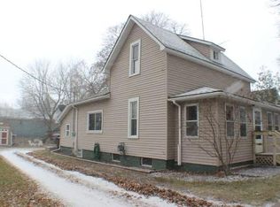 314 E 6th St, Clare, MI 48617