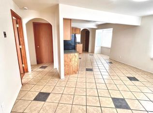 615 Candelaria Rd NW, Albuquerque, NM 87107