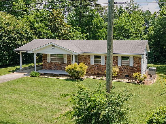 3rd image of 8104 Luscombe Dr