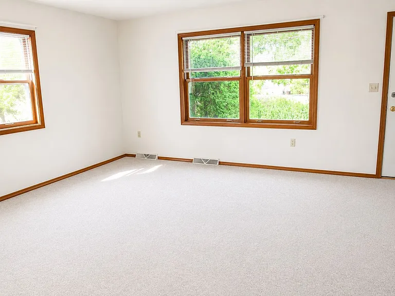 3512 Plum St — Photo 11