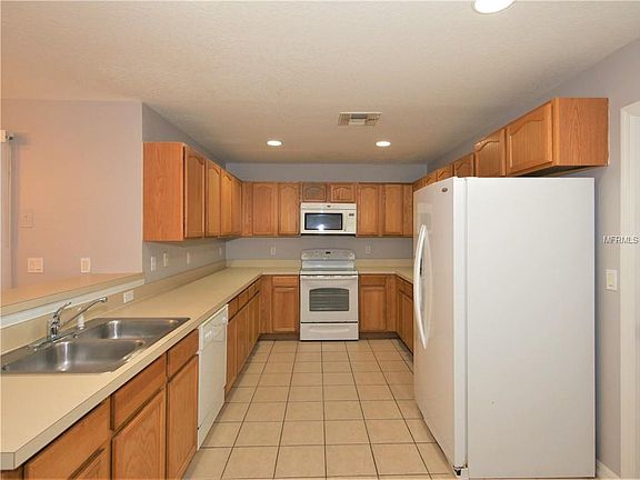 5th image of 253 Granada Blvd