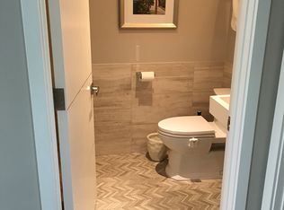 120 N Swall Dr, Los Angeles, CA 90048
