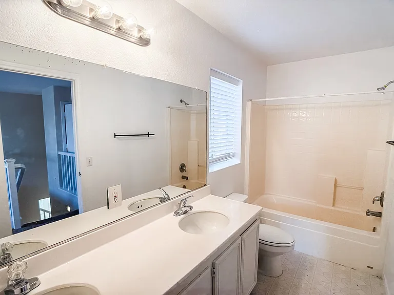 10005 W Cherokee Ave — Photo 21
