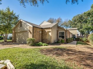 14901 Le Grande Dr, Addison, TX 75001