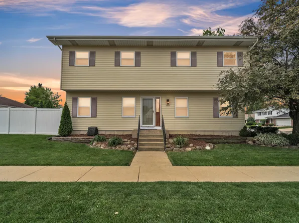 3323 79th St, Kenosha, WI 53142