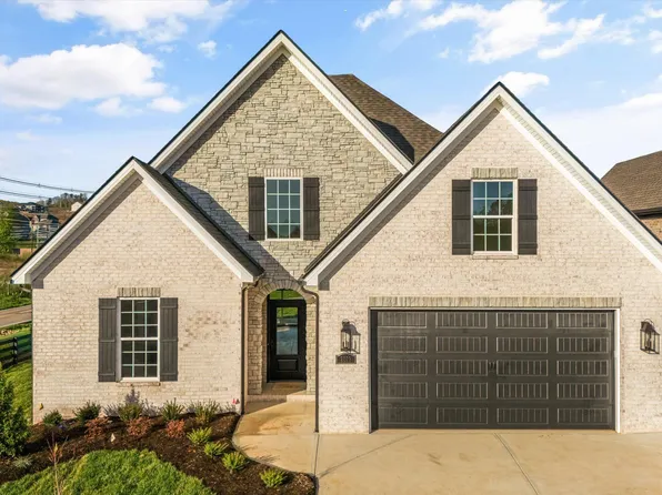 2103 Lantern Park Ln, Knoxville, TN 37932