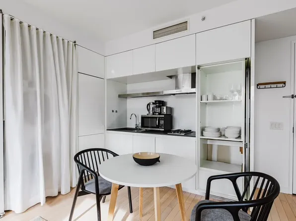 70 West 45th Street 31A image 2 of 21