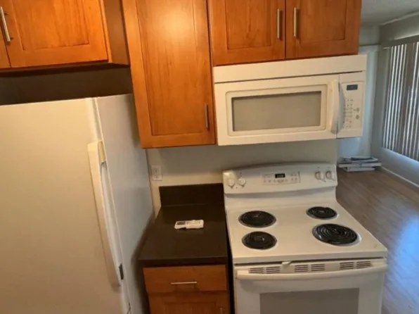 Cha-Ray Apartments