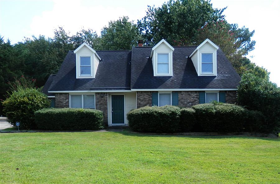 1st image of 6136 Willow Glen Dr