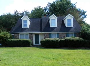 6136 Willow Glen Dr, Montgomery, AL 36117