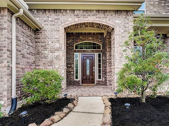 3rd image of 21110 Barrett Creek Ln