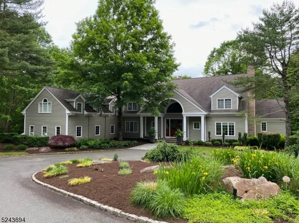 6 Cedar Ridge Rd, Chester Twp., NJ 07930