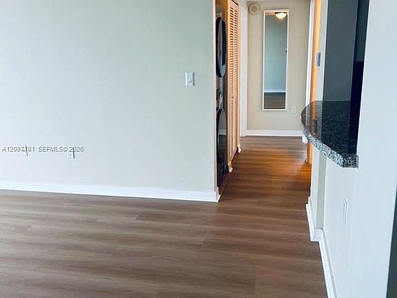 4th image of 900 SW 8th St APT 1503