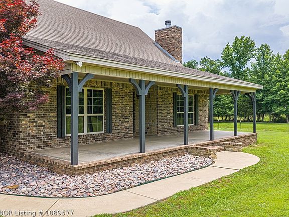 3rd image of 6523 Broadleaf Dr