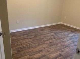 501 Albritton Gully Rd, Hankamer, TX 77560