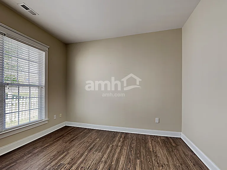 13640 Swinton Rd — Photo 15